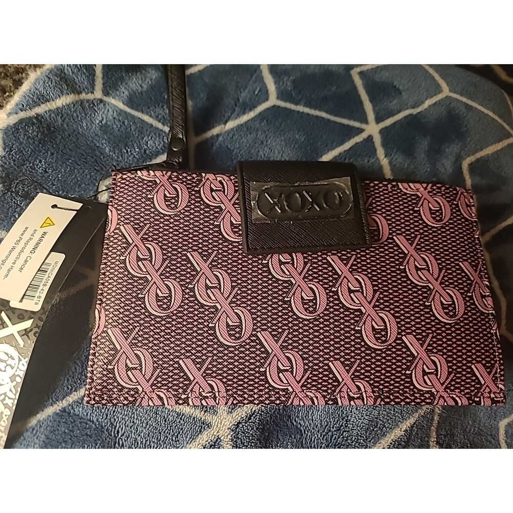 XOXOXO Purple & Black Snap Closure with 20 Card Holder Spots Wallet/Wristlet